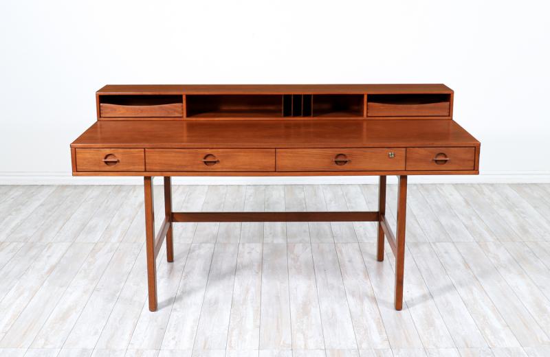 Peter Løvig Nielsen Peter Lovig Nielsen Danish Modern Flip Top Teak