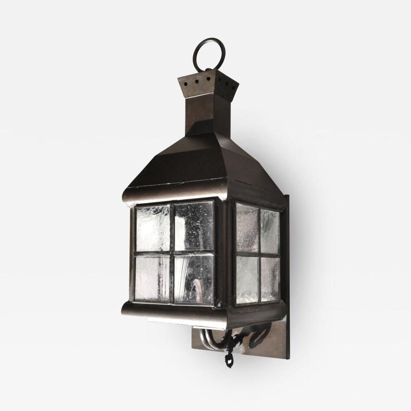  ADG Lighting Cottage Wall Lantern With Leaded Glass