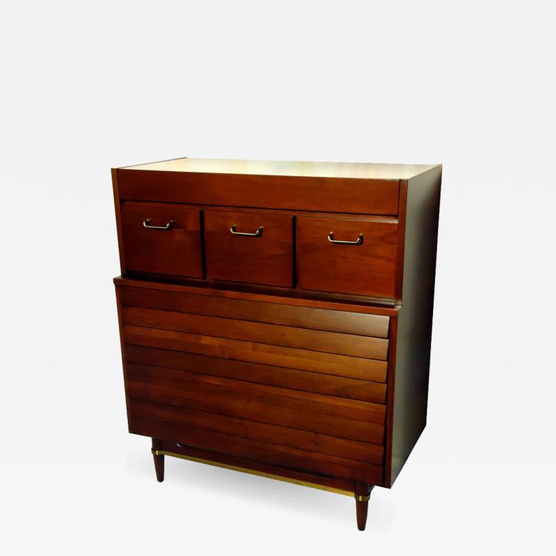  American of Martinsville American Martinsville Walnut Dresser circa 1955