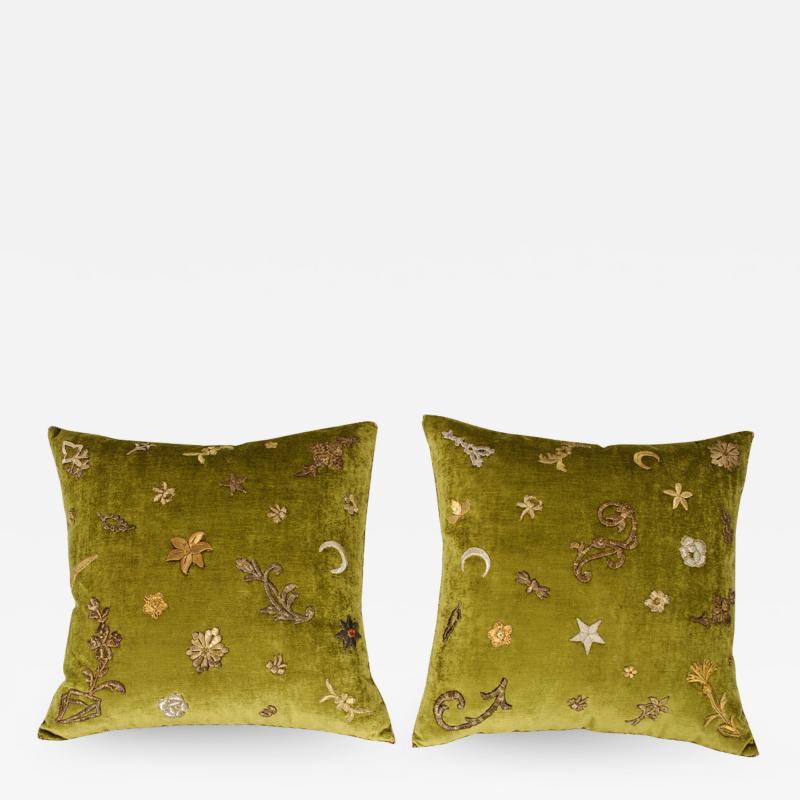  B VIZ Designs B Viz Design Antique Textile Pillows