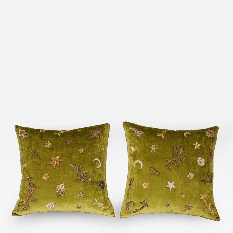  B VIZ Designs B Viz Design Antique Textile Pillows