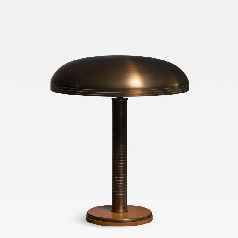  B hlmarks AB Bohlmarks Brass and wood table lamp