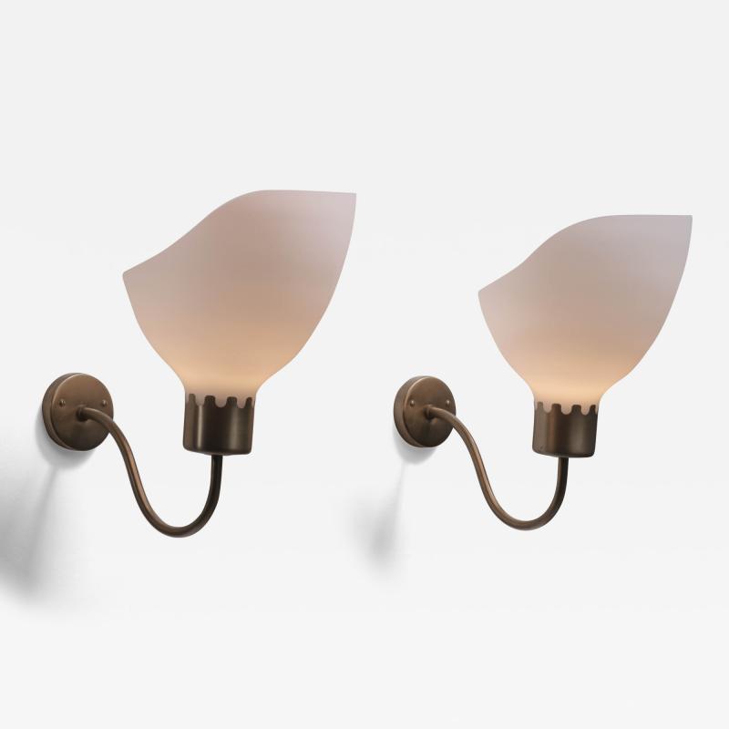  B hlmarks AB Bohlmarks Pair of Harald Notini wall lamps for B hlmarks