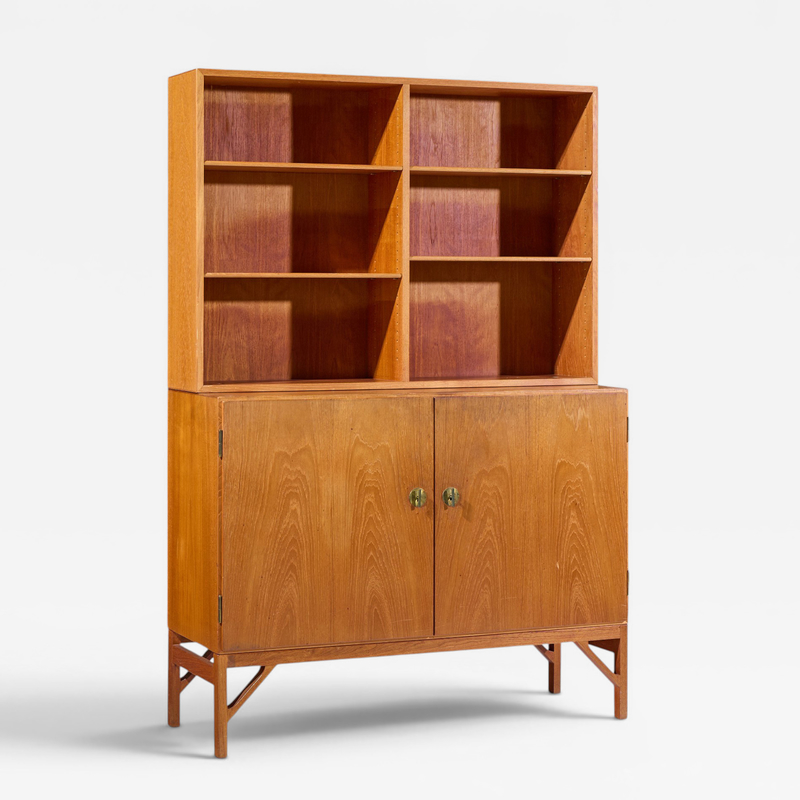  B rge Mogensen Borge Mogensen B rge Mogensen Model A232 Mid Century Danish Oak China Cabinet Credenza Hutch