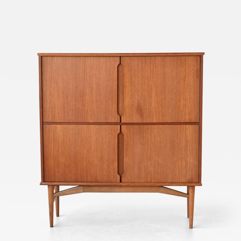  B rge Mogensen Borge Mogensen Borge Mogensen highboard in teak and beech Fredericia Denmark 1960