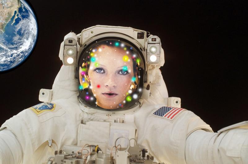  Batik Kate In Space