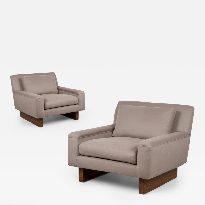  Bernhardt Furniture Company Bernhardt Furniture Club Lounge Chairs in Alpaca Wool Walnut by Flair Pair