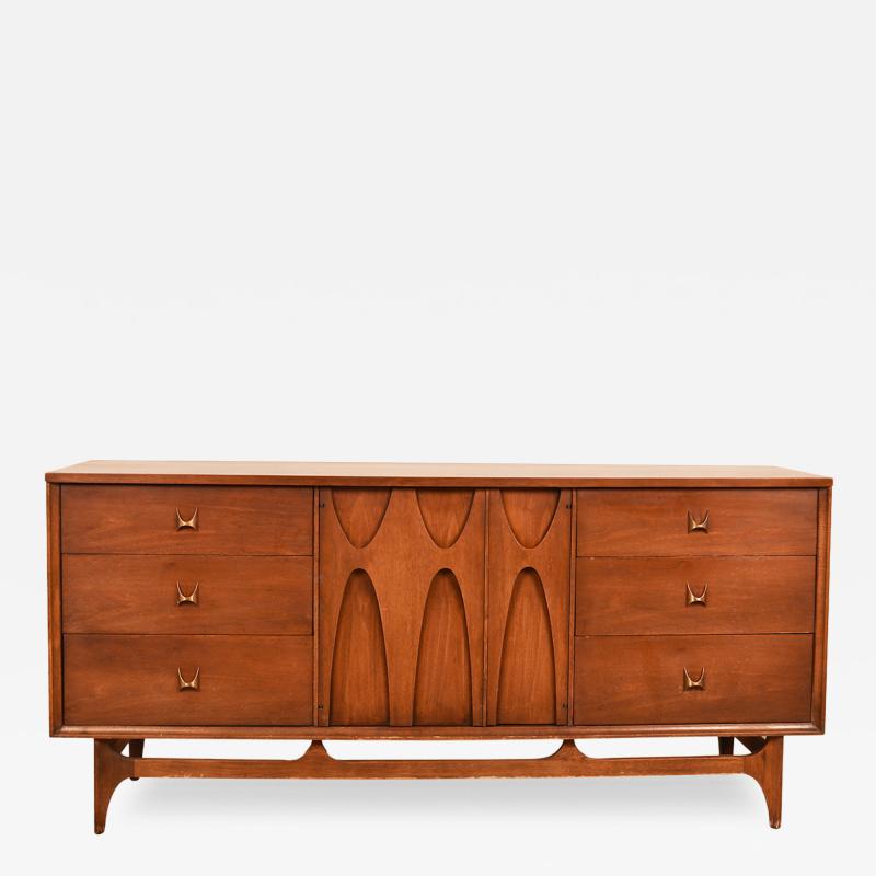  Broyhill Brasilia Mid Century Broyhill Walnut Credenza Dresser
