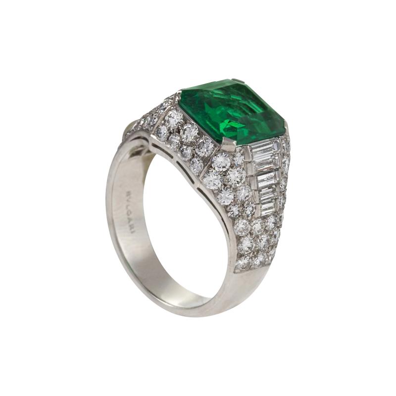  Bvlgari Bulgari Bulgari Emerald and Diamond Trombino Ring