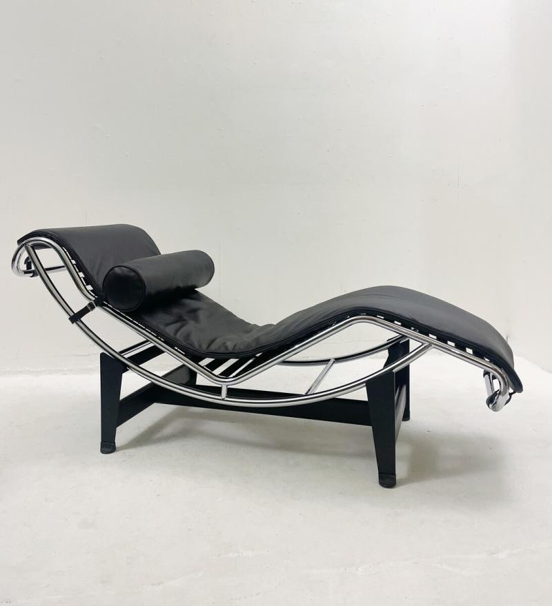 Cassina Le Corbusier "LC4" Lounge Chair by Cassina