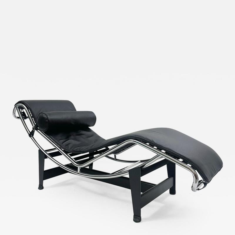  Cassina Le Corbusier LC4 Lounge Chair by Cassina