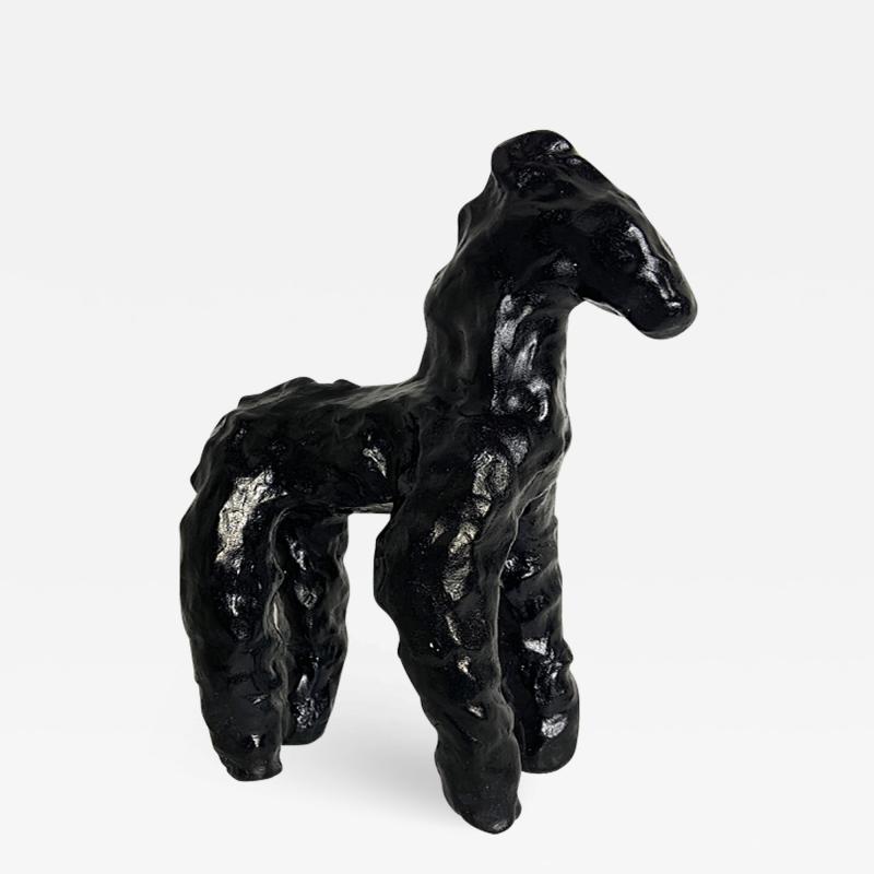  Dainche BLACK EQUO Clay sculpture