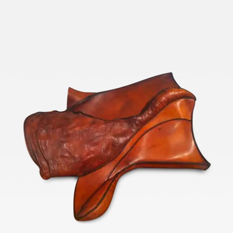  Deru Deru Style Abstract Leather Sculpture