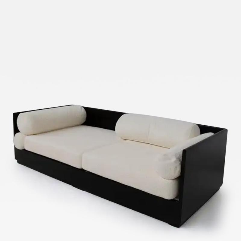  Dino Gavina Studio Simon Italian convertible sofa of Gavina manufacture in white boucl label