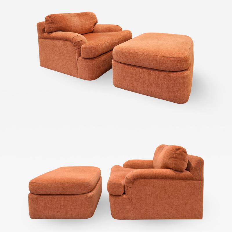  Directional Pair of Large Swiveling Lounge Chairs with Matching Ottomans 1970s