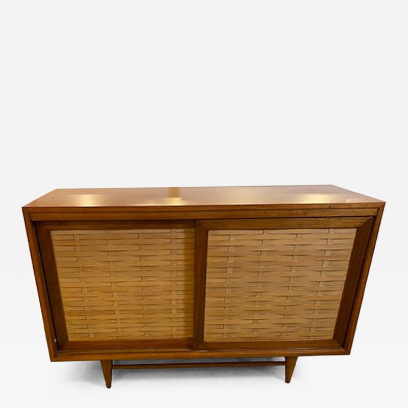  Dunbar American Modern Sliding Door Dresser Dunbar