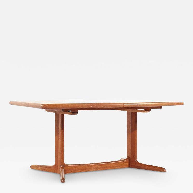  Dyrlund Dyrlund Style Mid Century Danish Teak Expanding Dining Table with 2 Leaves