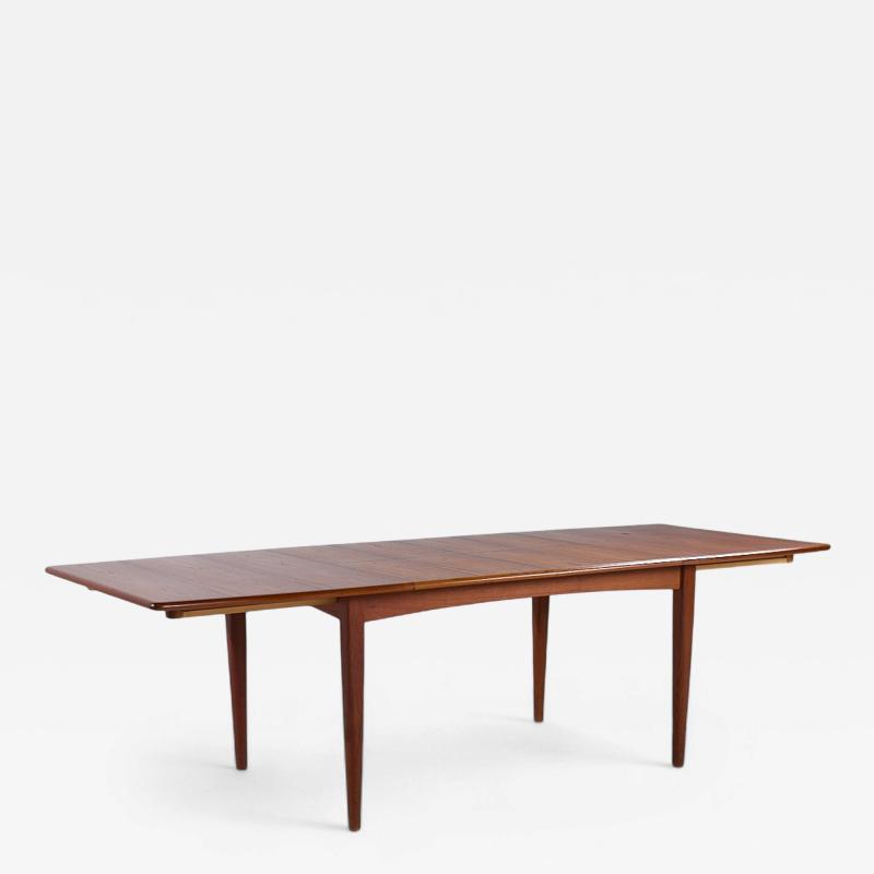  Falster Falster M belfabrik Teak Expanding Hidden Leaf Dining Table with 2 Leaves