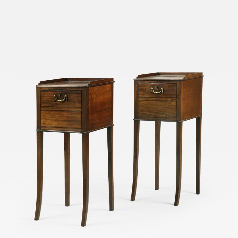  Gillows of Lancaster London Antique English Superb Pair of Georgian Mahogany Bedside Tables Cabinets Gillows