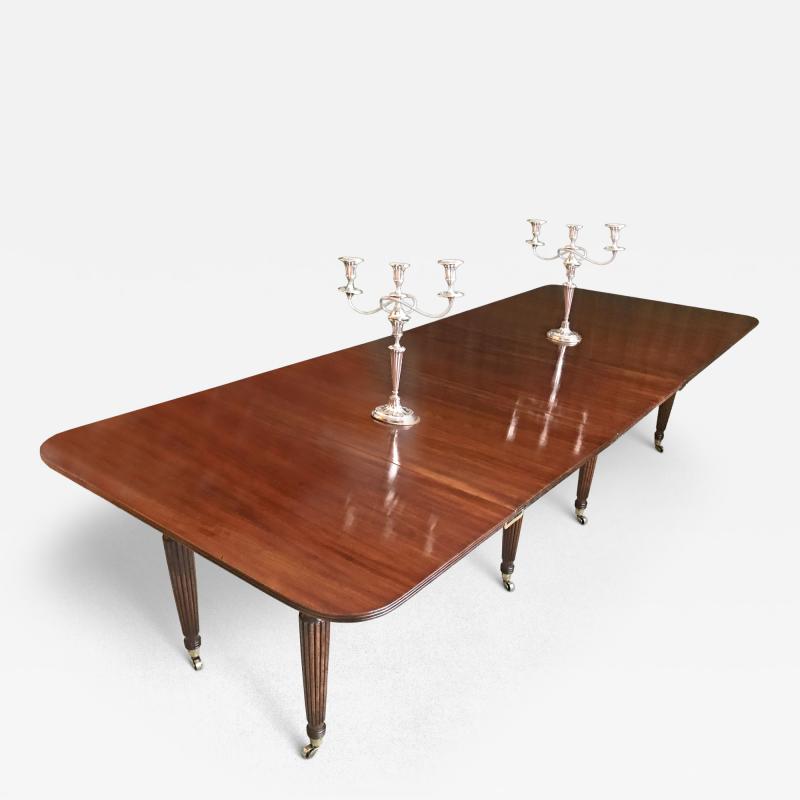  Gillows of Lancaster London Gillows Patent Mahogany Extending Dining Table