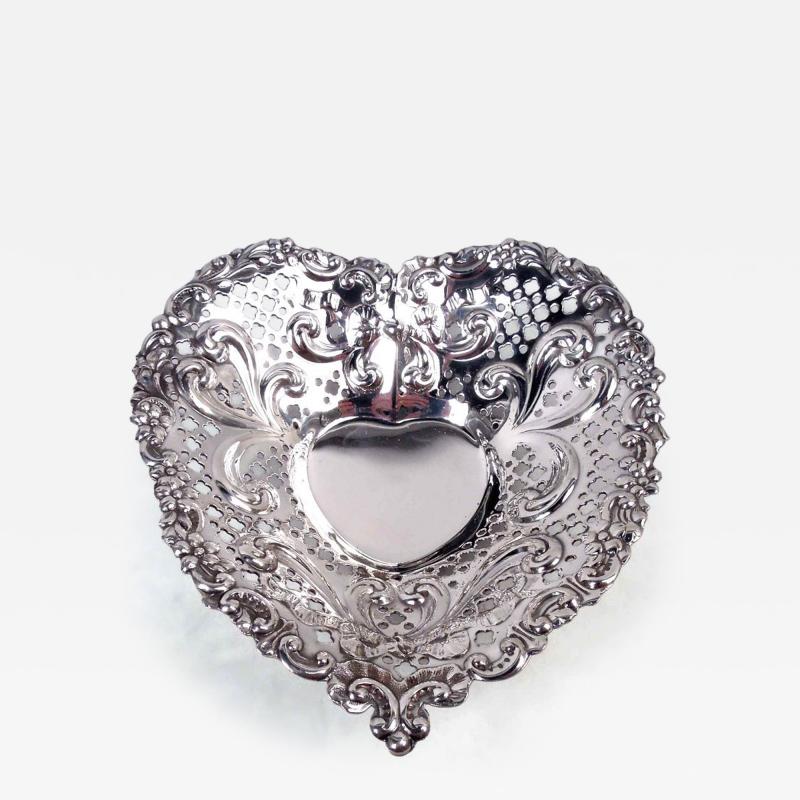  Gorham Manufacturing Co Gorham Victorian Rococo Lovey Dovey Romantic Heart Dish