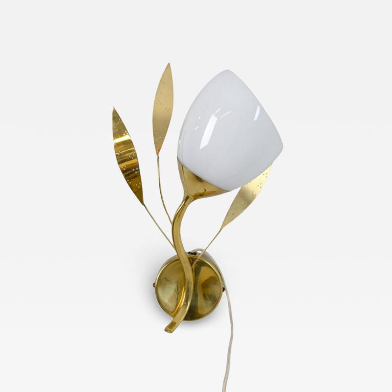  Itsu Mid Century Modern Floral Wall Lamp Model EY 35 in Brass Glass Itsu 1950s