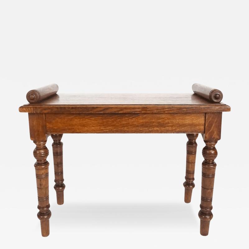  Jas Shoolbred Co English Aesthetic Movement Petite Oak Hall Bench or Window Seat circa 1880