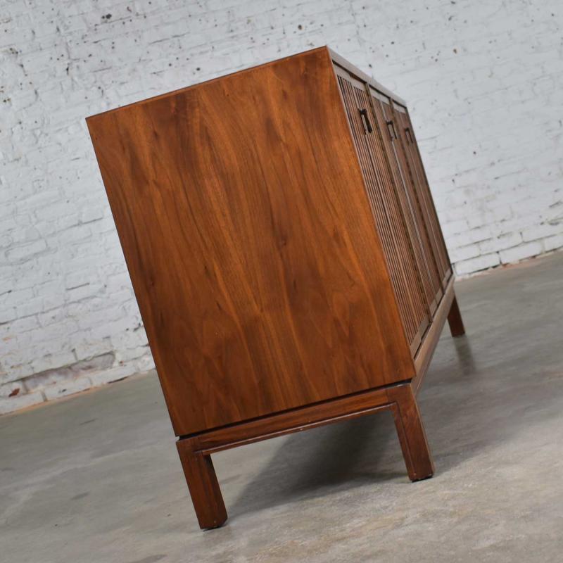 John Widdicomb Co. (Widdicomb Furniture Co.) - Mid century modern