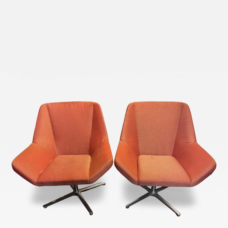  Keilhauer Pair of maroon Keilhauer Swivel Lounge Chairs
