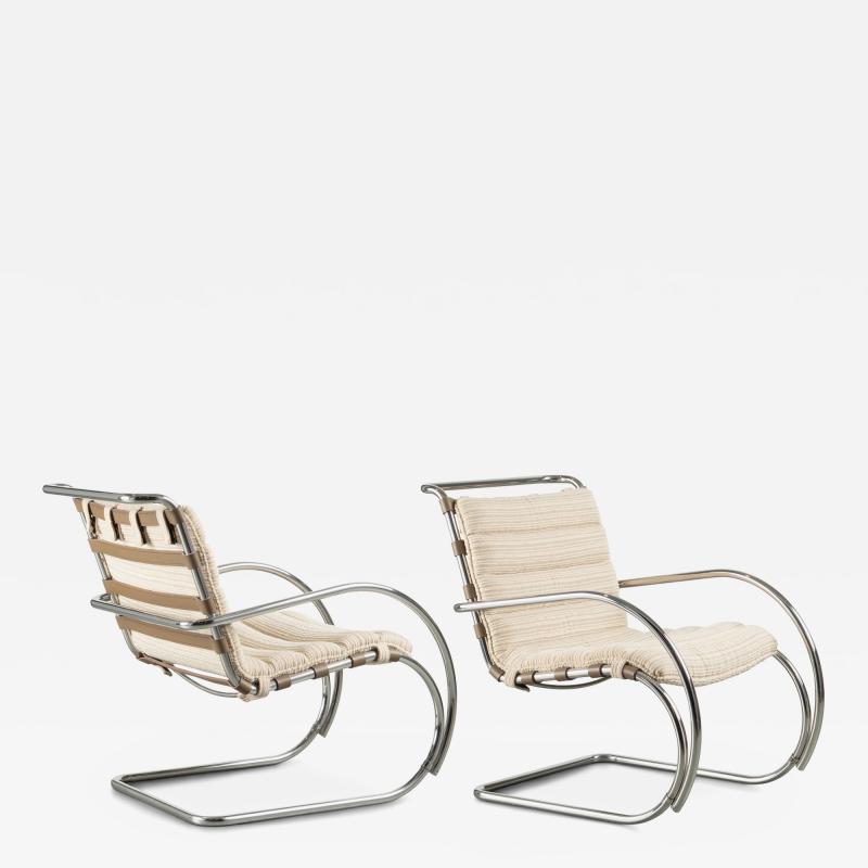  Knoll Custom Knoll MR Lounge Chairs in Ivory Wool by Mies van der Rohe for Knoll Pair