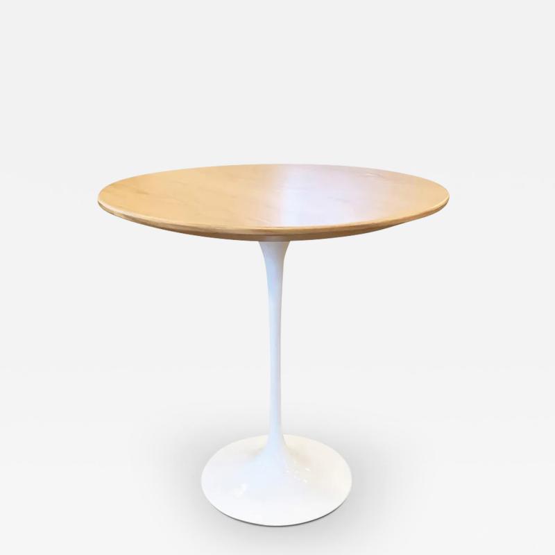  Knoll EERO SAARINEN SMALL ROUND TABLE WITH OAK TOP WHITE BASE