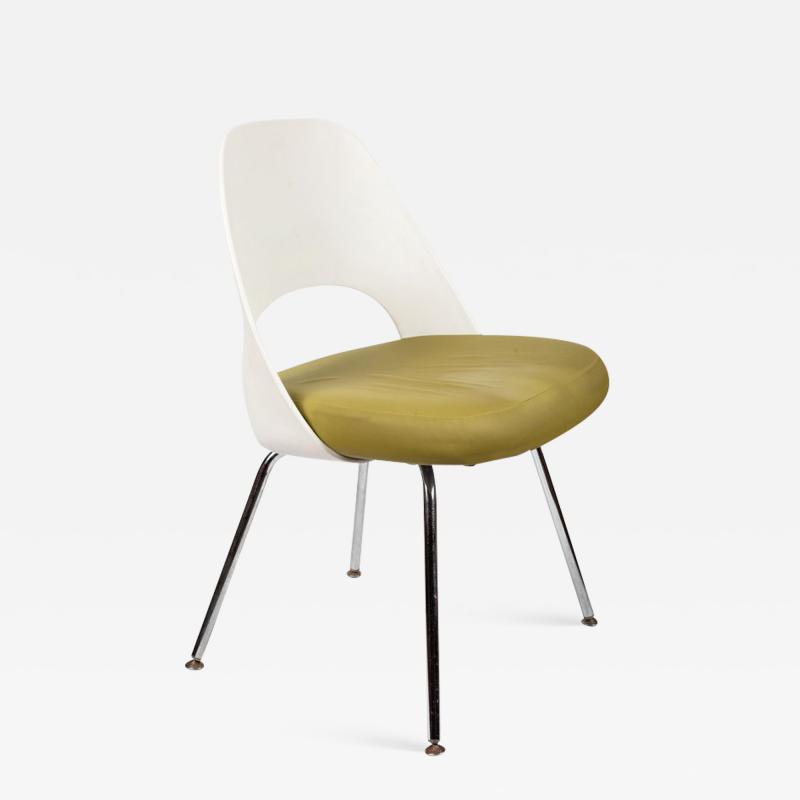  Knoll Saarinen Executive Side Chair with Metal Legs for Knoll