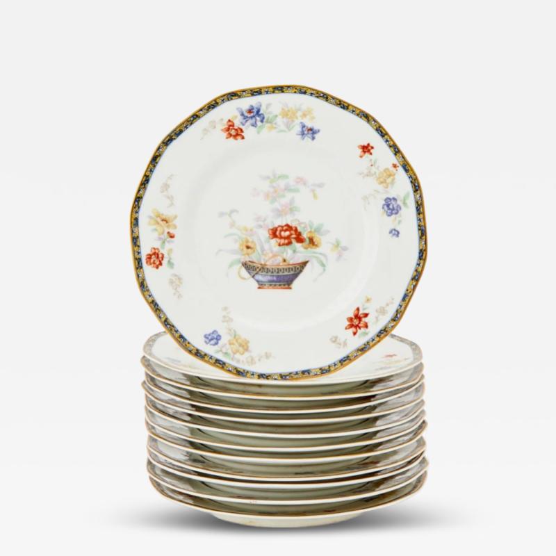  Limoges Limoges Porcelain Floral Design Twelve Haviland Dinner Plates Paris 20th C 