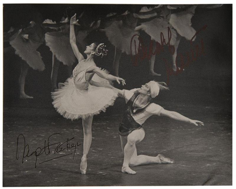  MARGOT FONTEYN RUDOLPH NUREYEV Photograph of Margot Fonteyn and Rudolph Nureyev Performing in Le Corsaire 