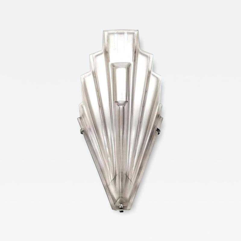  Marius Ernest Sabino A pair of French Art Deco Sconces by Sabino