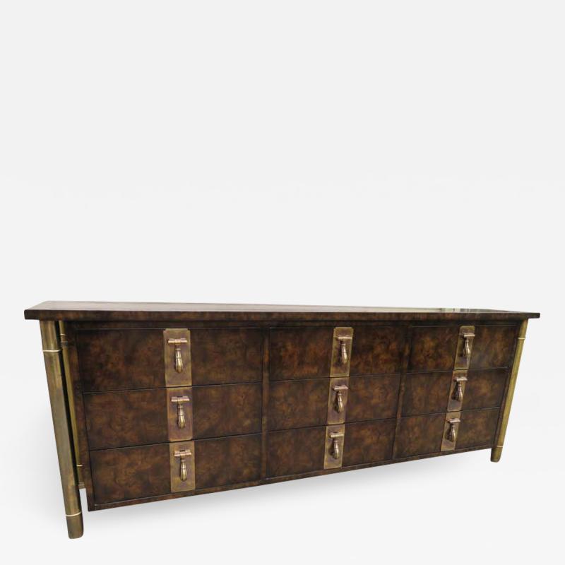 Mastercraft Wonderful Mastercraft Burled Walnut and Brass Credenza Hollywood Regency