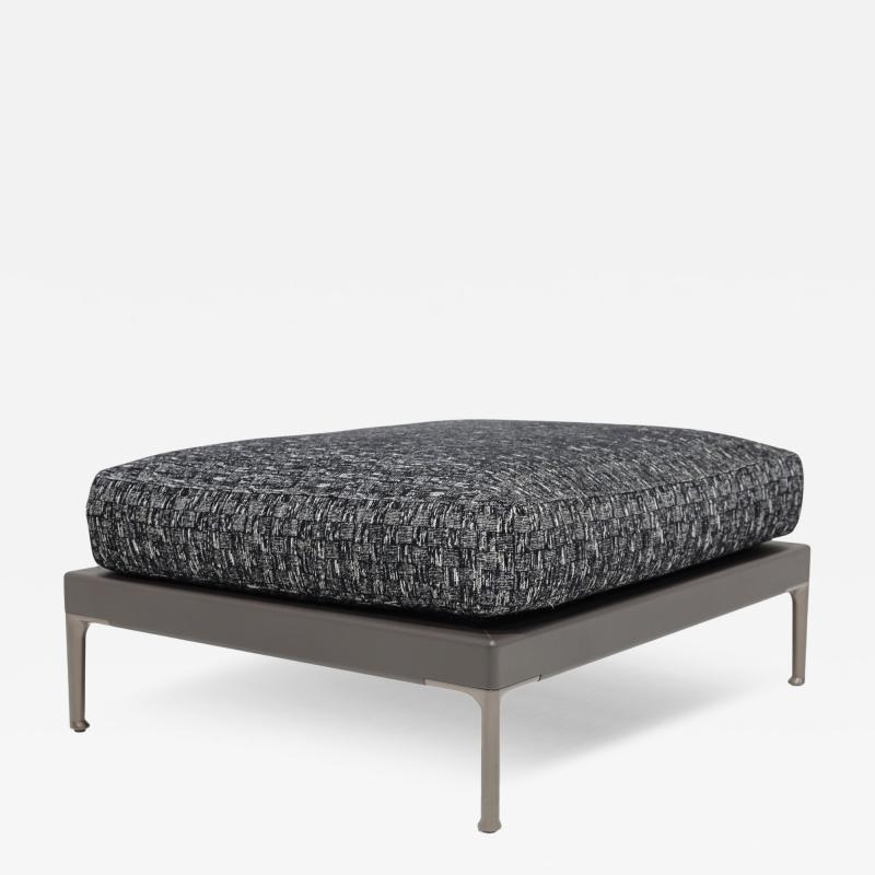  Minotti Minotti Patio Ottoman