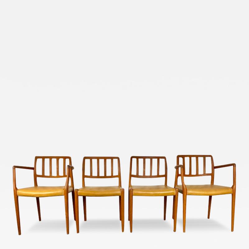  NIELS O MOLLER Set of 4 Niels Moller Dining chairs Model 83 and 66 in Teak