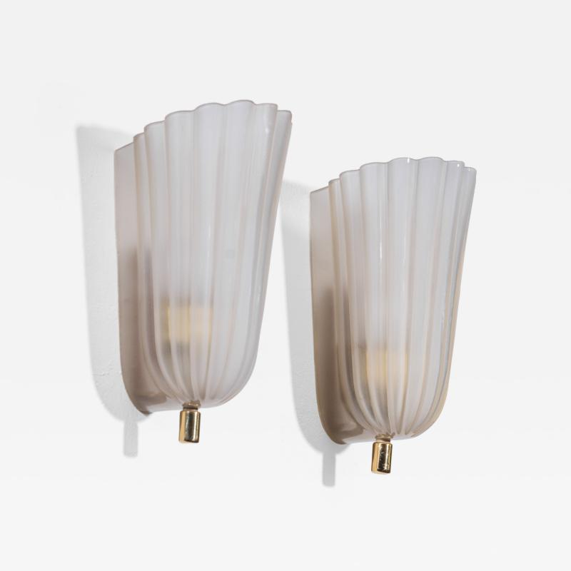  Orrefors Pair of Orrefors wall lamps