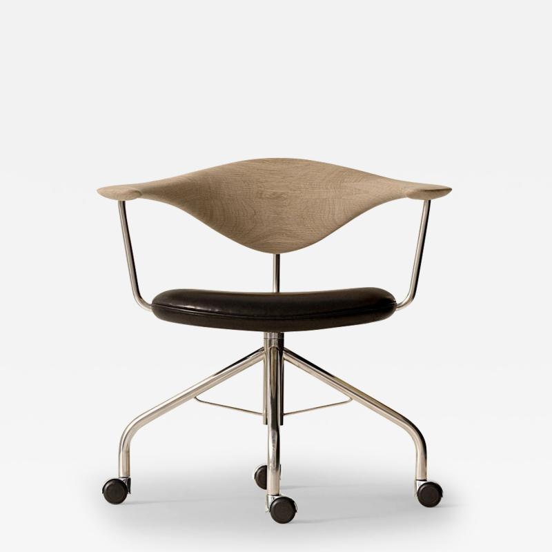  PP Mobler HANS WEGNER SWIVEL CHAIR