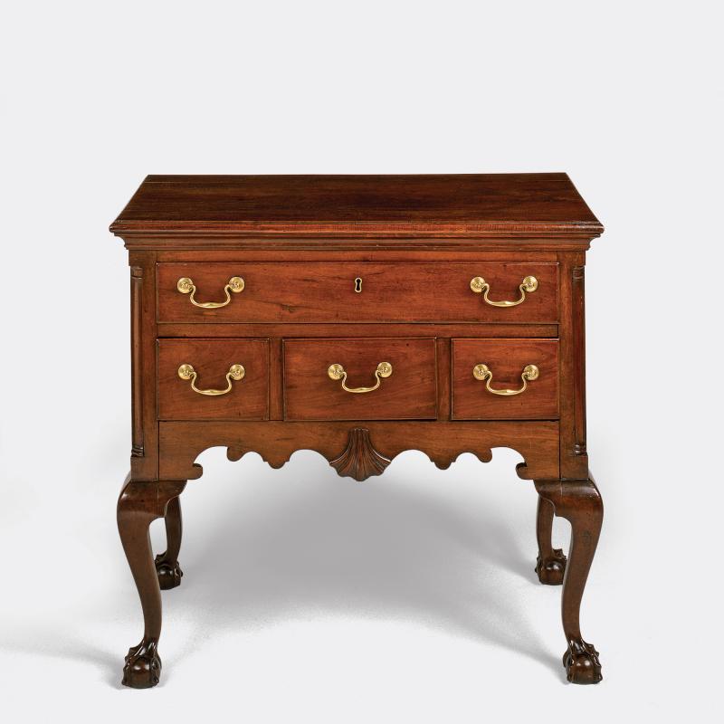  Philip Bradley Antiques A Philadelphia Mahogany Dressing Table