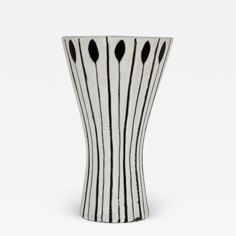  Roger Capron ROGER CAPRON BLACK AND WHITE CERAMIC VASE WITH LANCE OR ARROW MOTIF C 1957