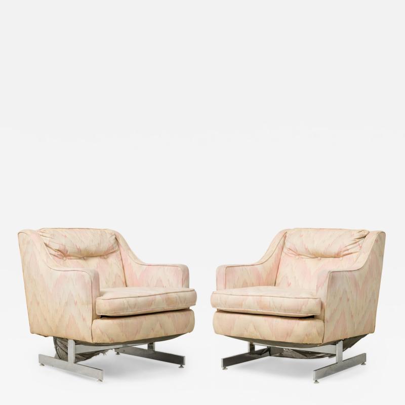  Saporiti Pair of Saporiti Silver Polished Metal Beige Zig Zag Upholstered Armchairs