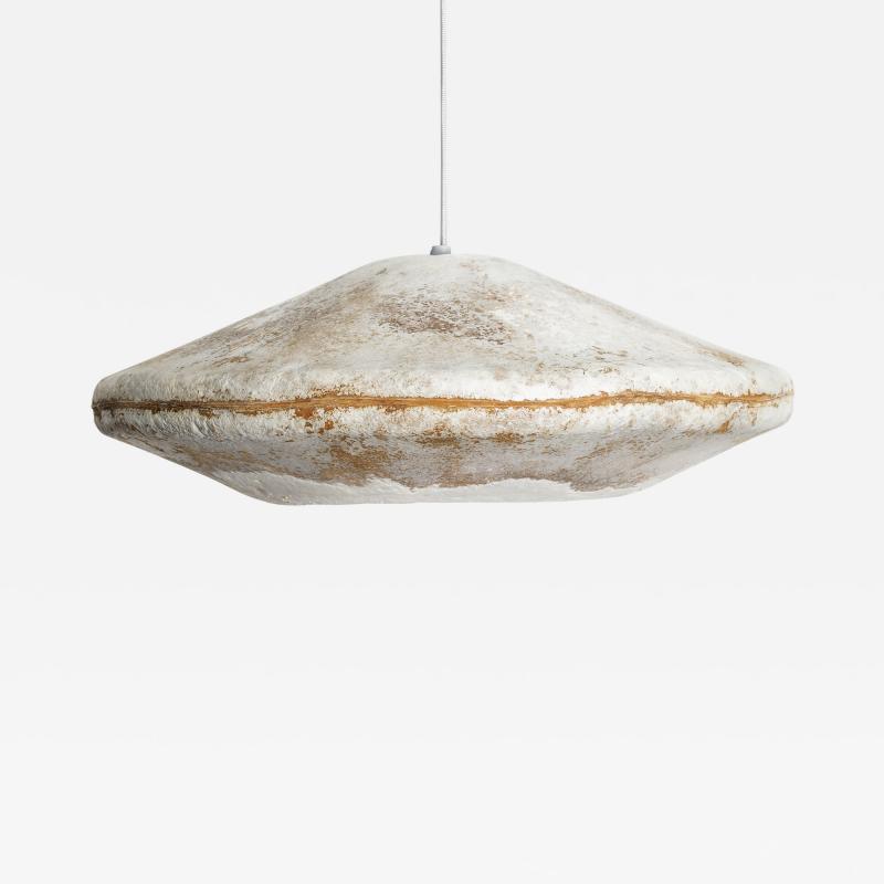 Siim Karro - B Wise – Mycelium-Based Pendant Lamp