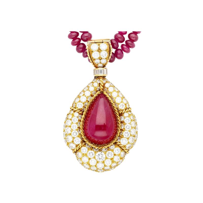  Tiffany Co 22 41 Carat Cabochon Cut Ruby Pendant In Tiffany Co Signed Bead Necklace