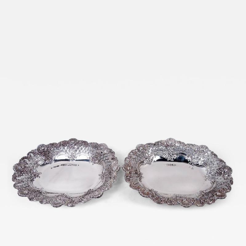  Tiffany Co Pair of Antique Tiffany Victorian Classical Sterling Silver Bowls