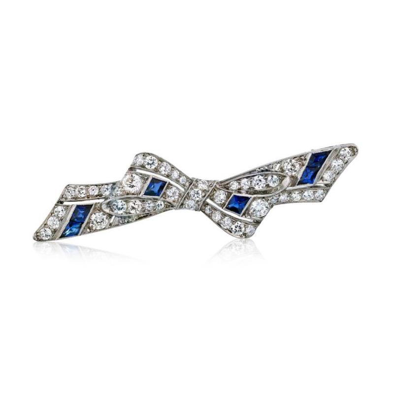  Tiffany Co TIFFANY CO PLATINUM SAPPHIRE DIAMOND BOW BROOCH