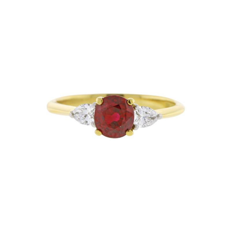  Tiffany Co TIFFANY CO RUBY AND DAIMOND THREE STONE RING