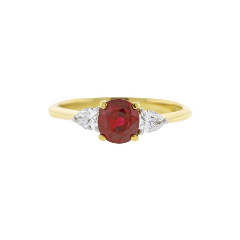  Tiffany Co TIFFANY CO RUBY AND DAIMOND THREE STONE RING