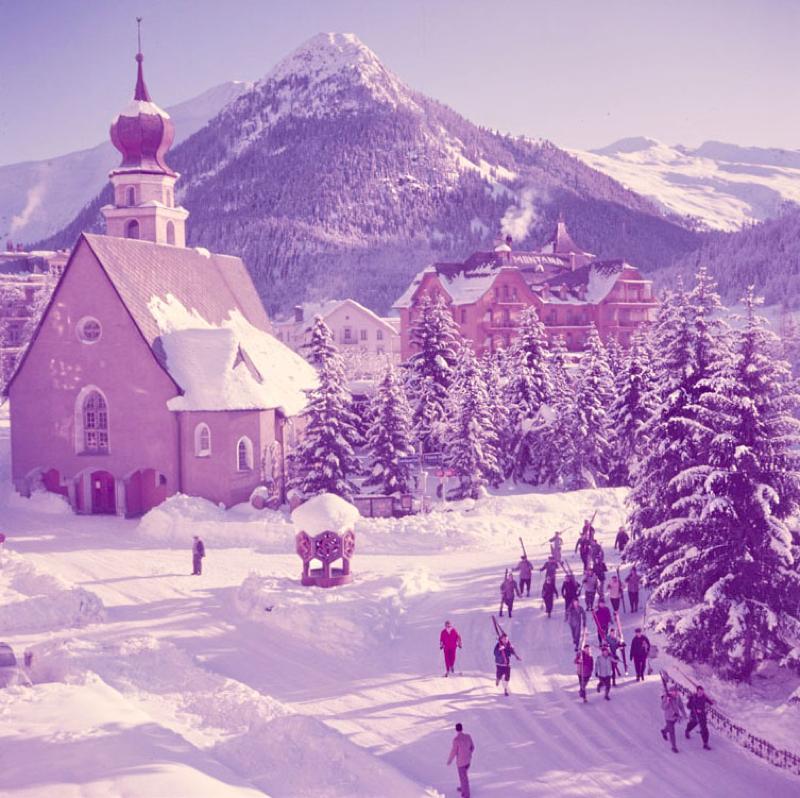  Toni Frissell A Church In The Snow